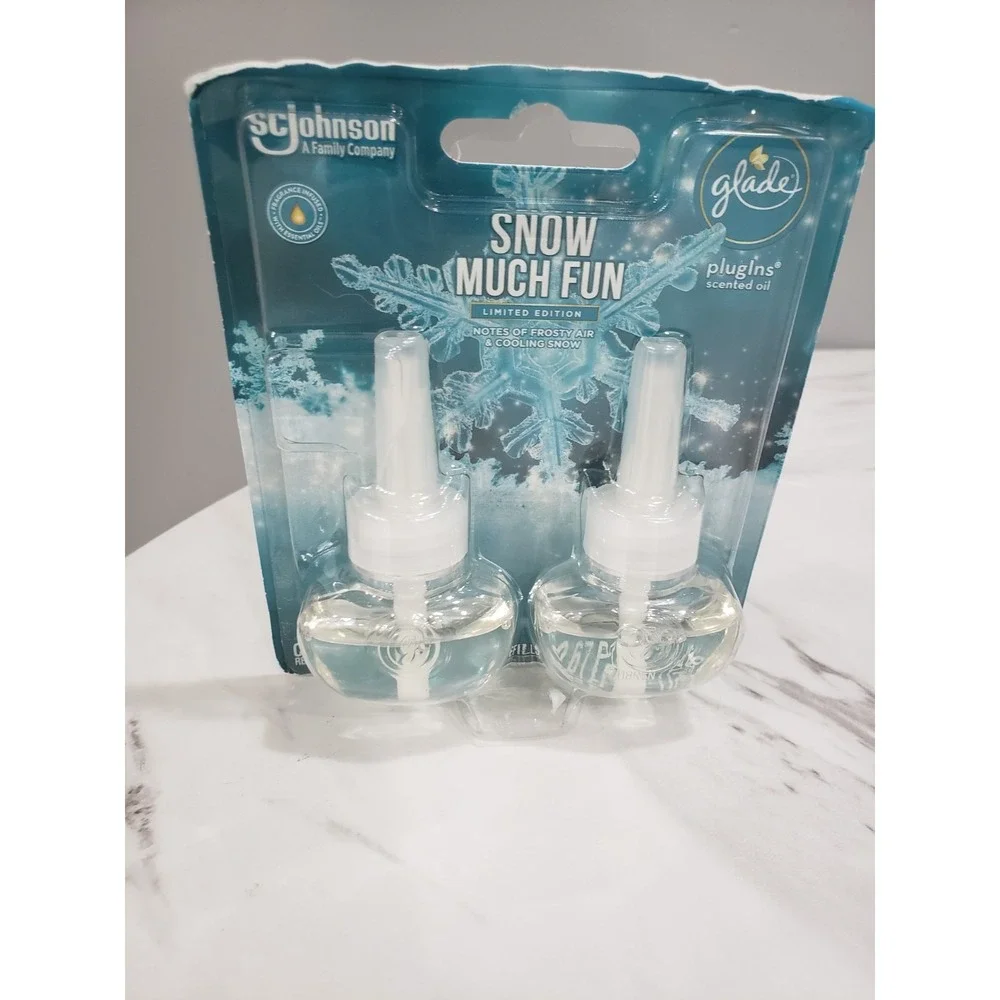 Glade Plug In‎ Refills Scented Snow Much Fun Air Freshener 2 Count Limited Ed